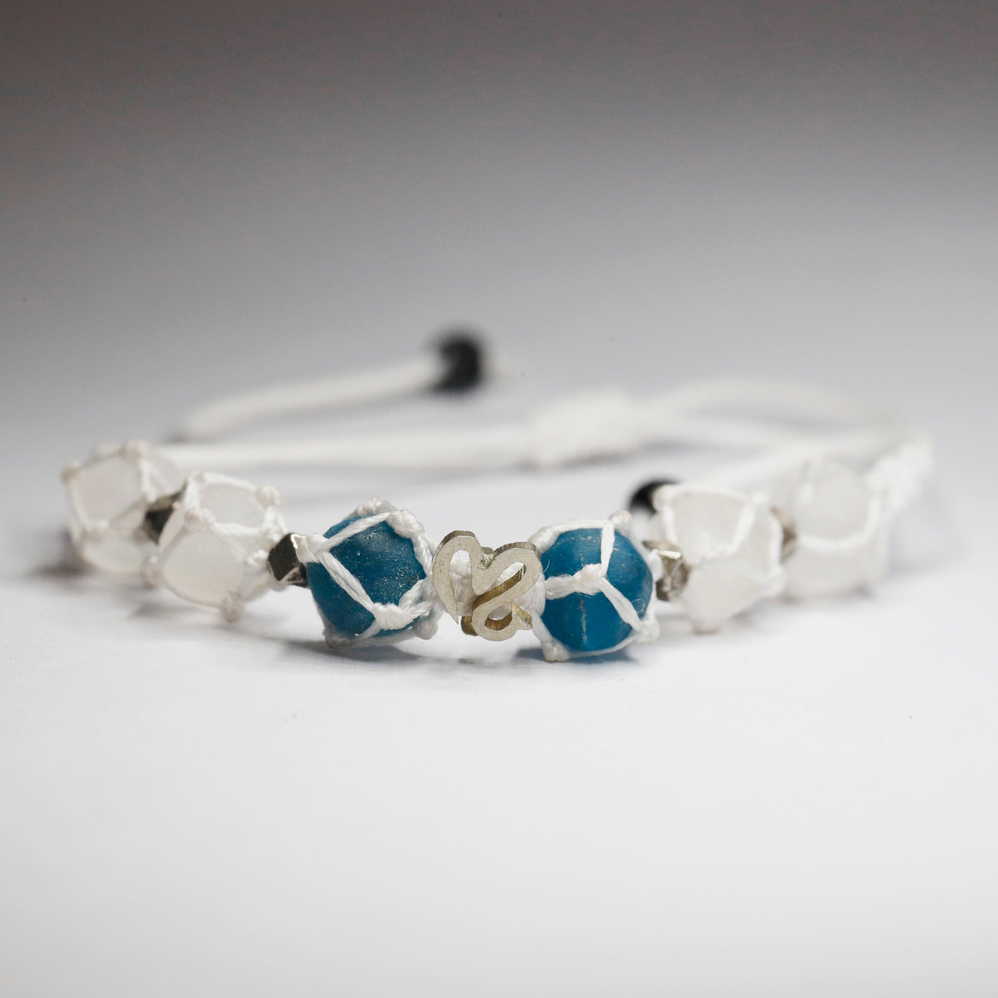Blue Apatite Stones Bracelet - Clarity & Truth Seeker