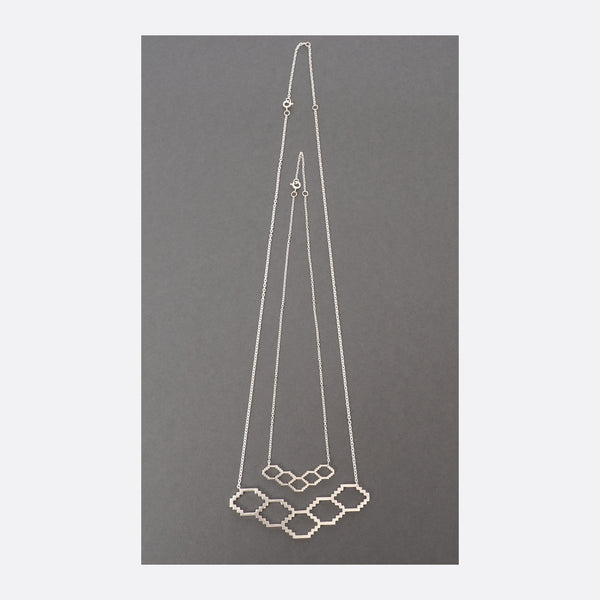 Homage To Dhaka N°1 – Small Silver Necklace