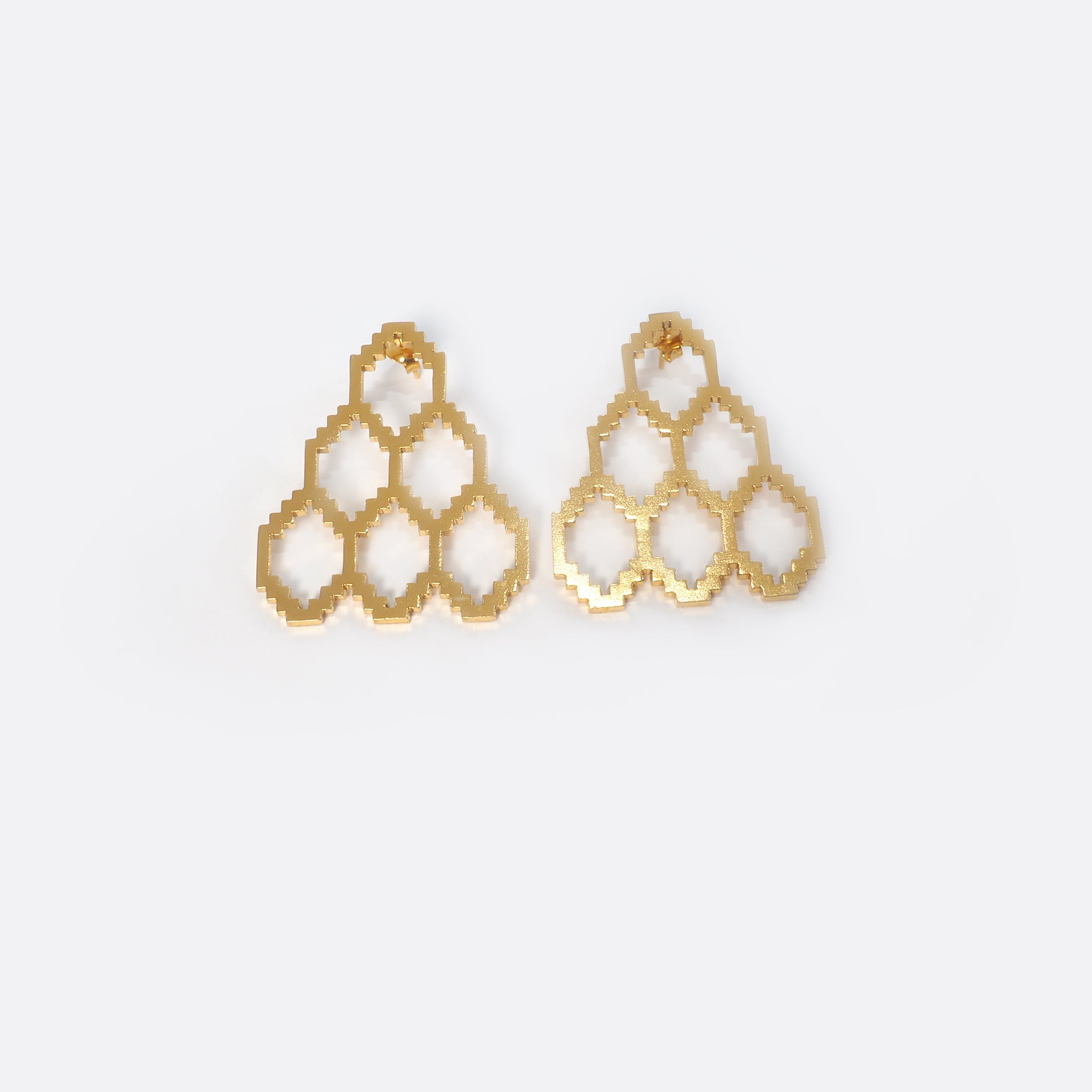 Homage To Dhaka N°3 – Gold- Plated Earrings